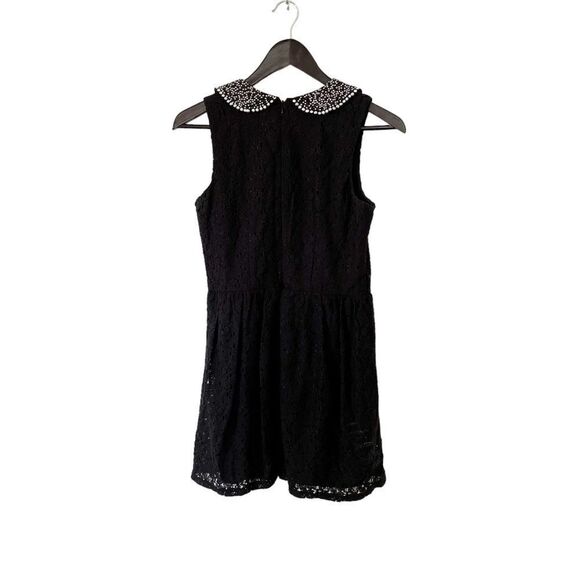 Clockhouse Elements Black Fit & Flair Eyelet Pearlized Peter Pan Collar Blouse - Picture 2 of 7